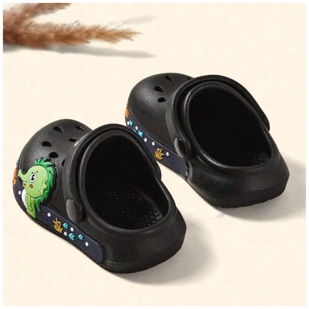 Cozy Cub •Cute Dinosaur Design Beach Baby Sandals With Holes - Picture 3 of 6